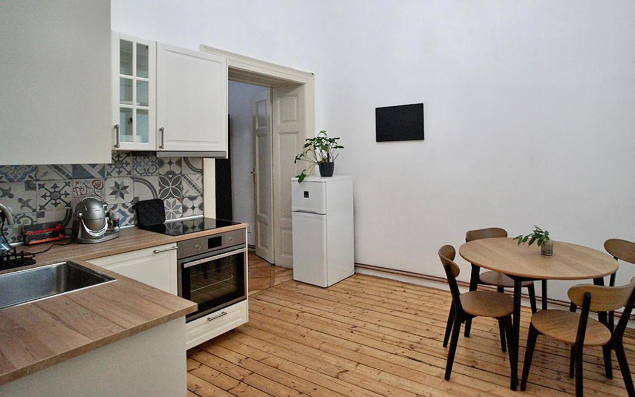Truhlarska 4 Apartment Прага Екстер'єр фото