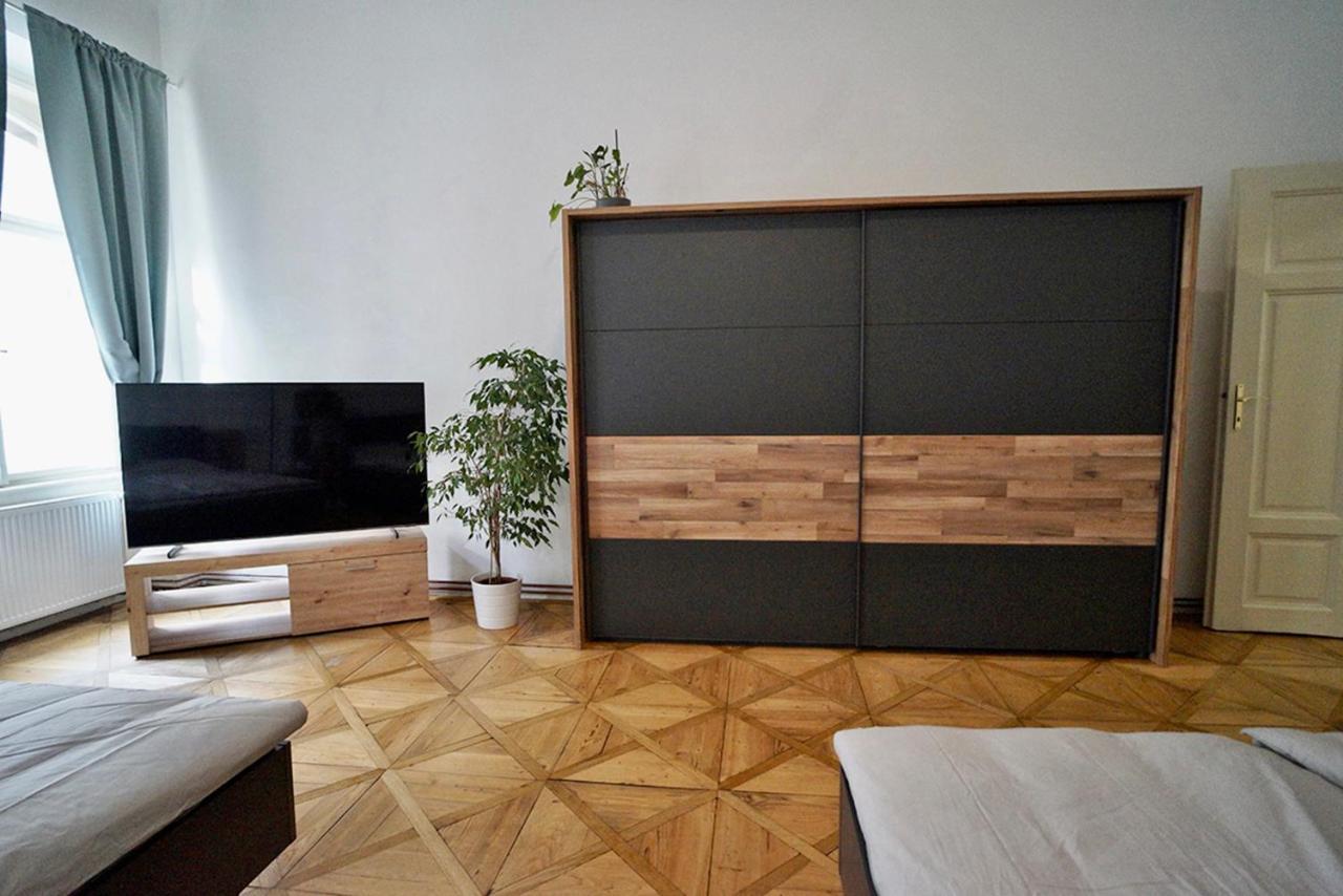 Truhlarska 4 Apartment Прага Екстер'єр фото